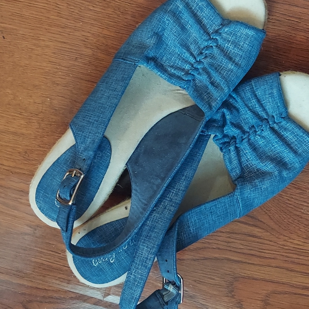 Easy Street Espadrille Wedge sandals